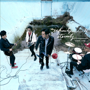 裸体比基尼美女虑待尿口
