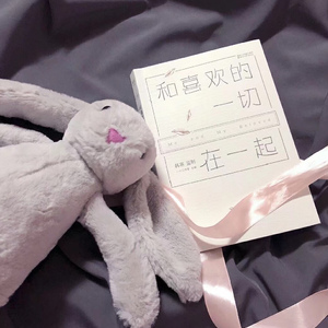 裸体比基尼美女虑待尿口
